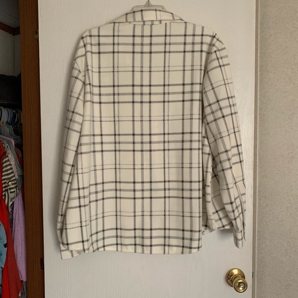 Ivory Plaid Button-Up Shirt - Picture 5 of 5